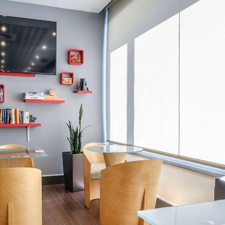 Ibis Madrid Alcobendas Bagian luar foto