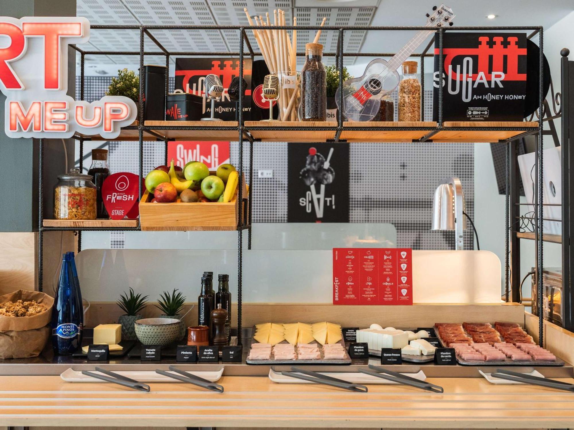 Ibis Madrid Alcobendas Bagian luar foto