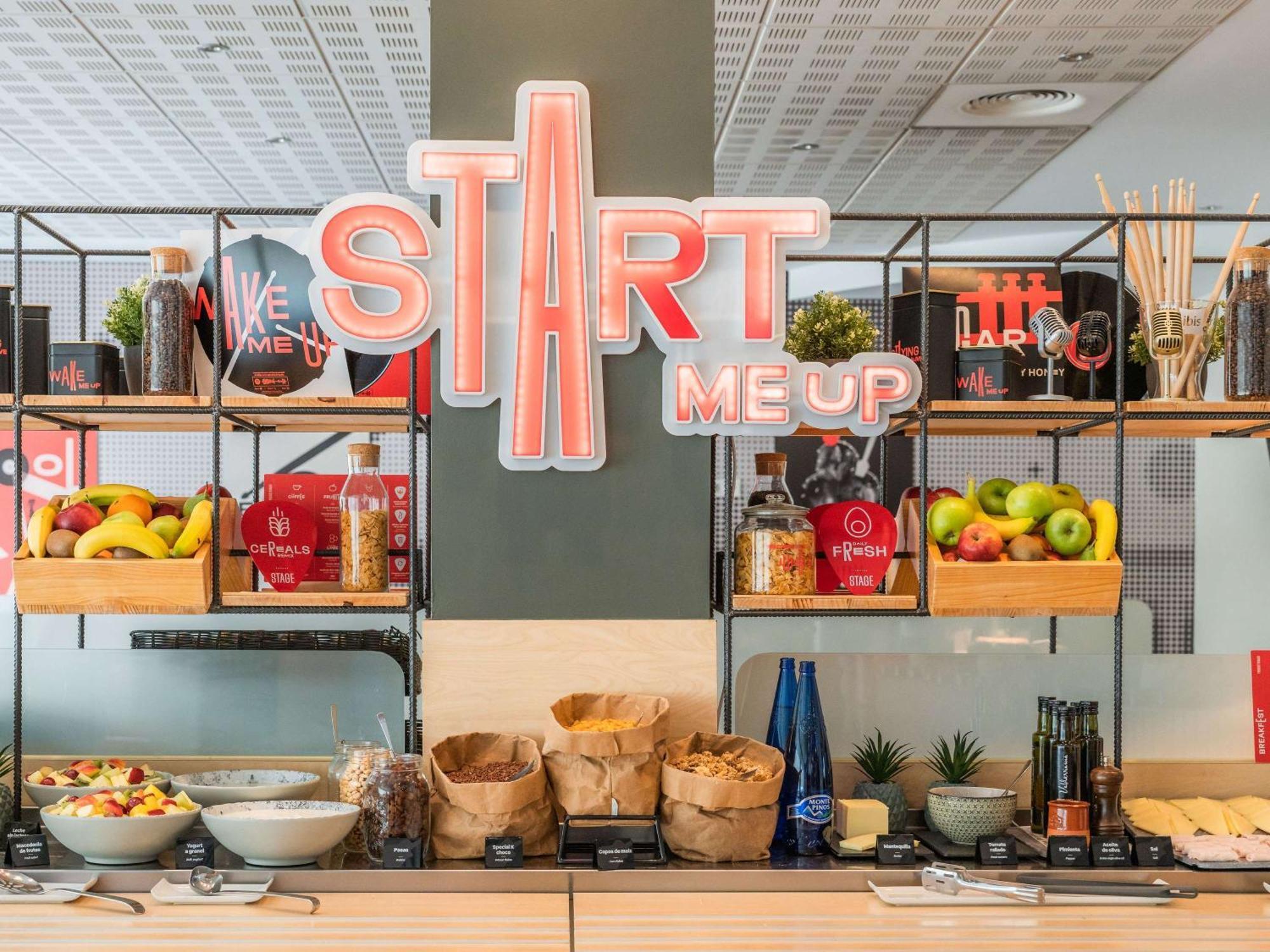 Ibis Madrid Alcobendas Bagian luar foto