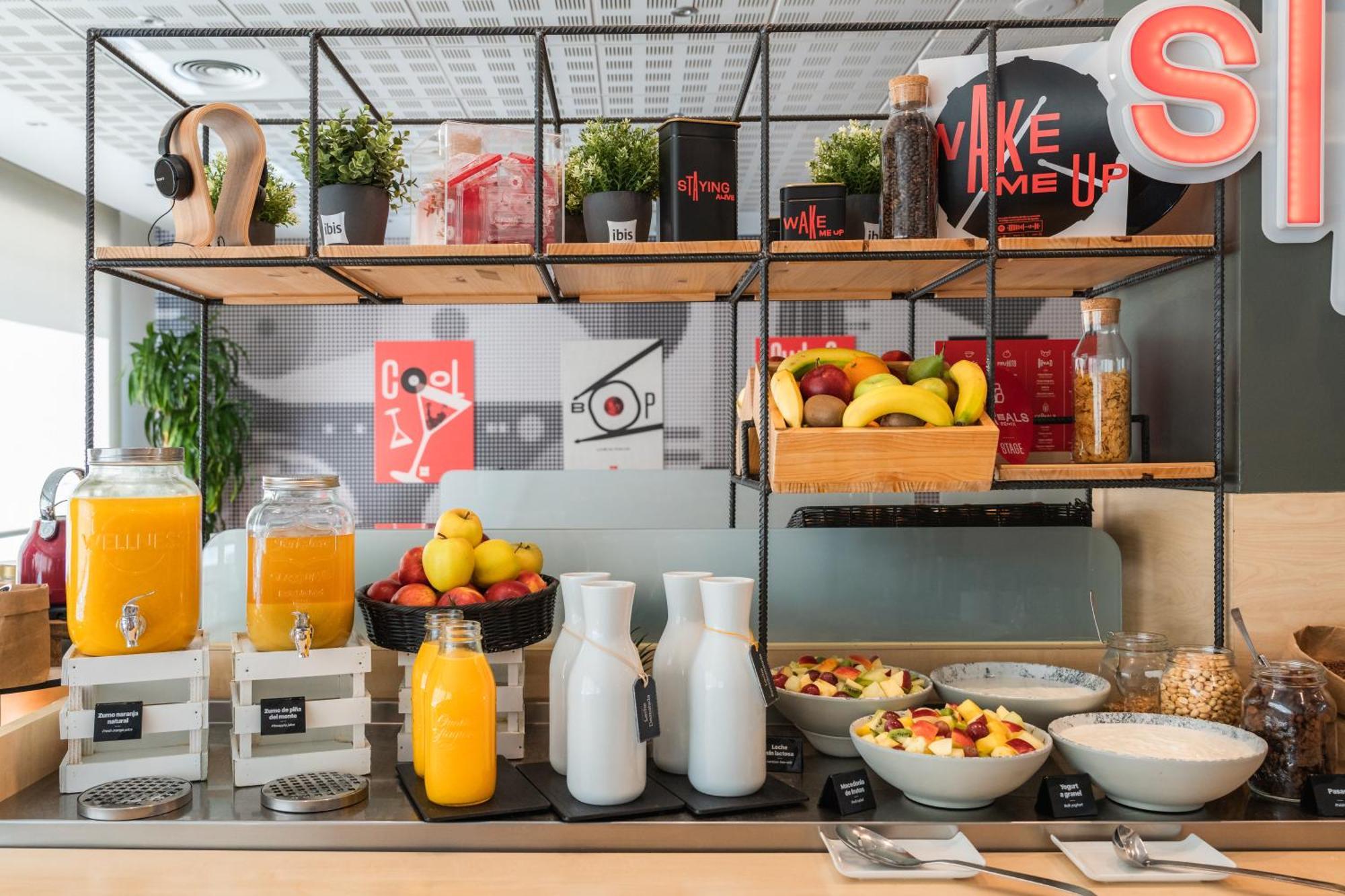 Ibis Madrid Alcobendas Bagian luar foto