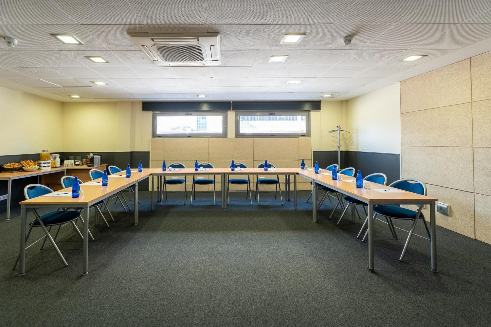 Ibis Madrid Alcobendas Bagian luar foto