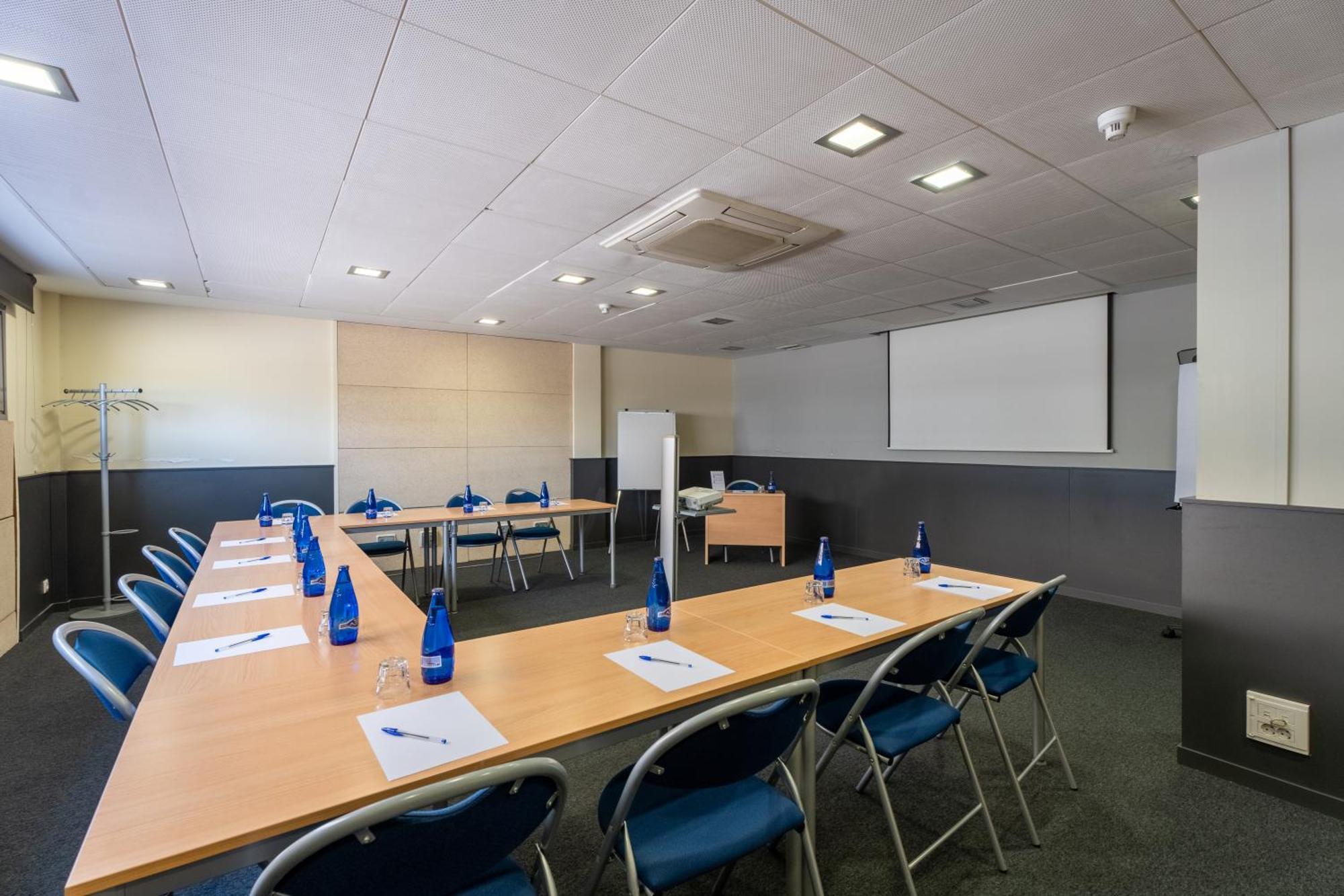 Ibis Madrid Alcobendas Bagian luar foto